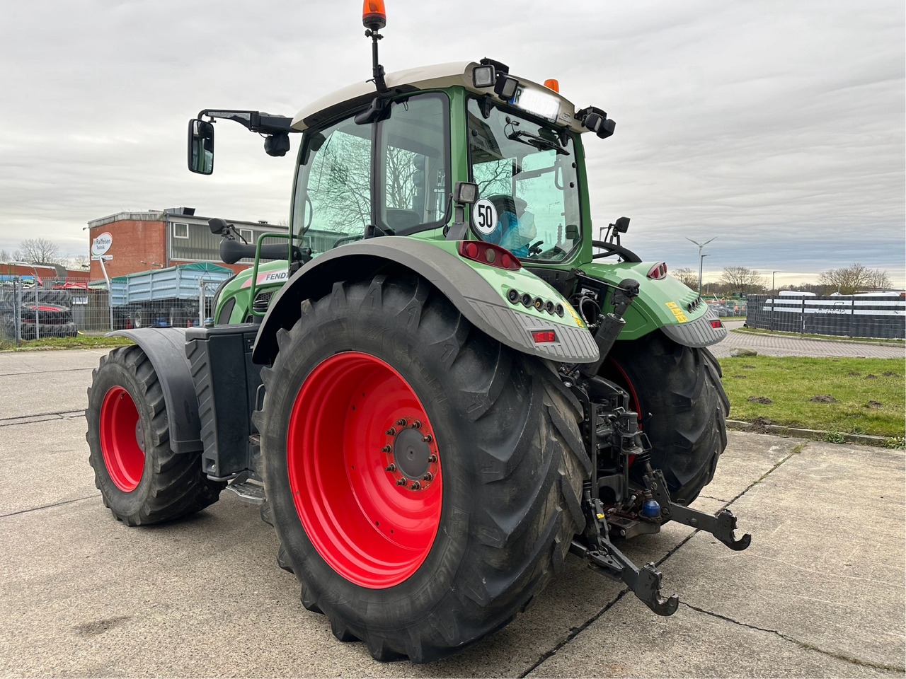 Traktor Fendt 724 Vario S4 Profi Plus: slika Traktor Fendt 724 Vario S4 Profi Plus