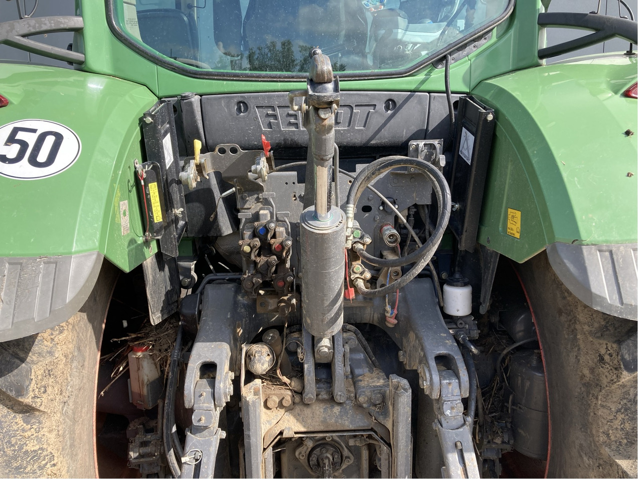 Fendt 724 Vario SCR - Traktor: slika Fendt 724 Vario SCR - Traktor Fendt 724 Vario SCR - Traktor: slika Fendt 724 Vario SCR - Traktor