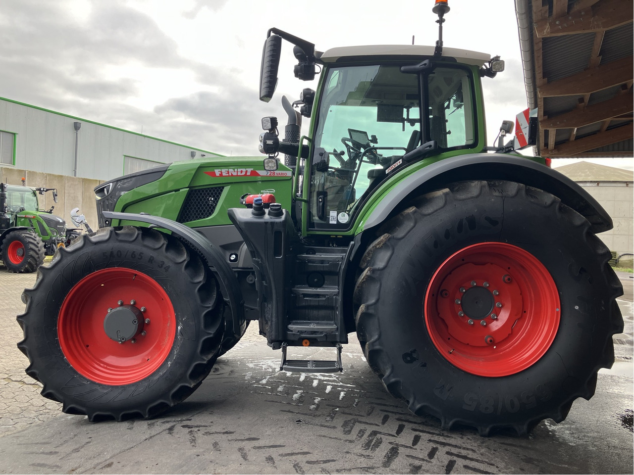 Fendt 728 Vario Gen7 - Traktor: slika Fendt 728 Vario Gen7 - Traktor Fendt 728 Vario Gen7 - Traktor: slika Fendt 728 Vario Gen7 - Traktor