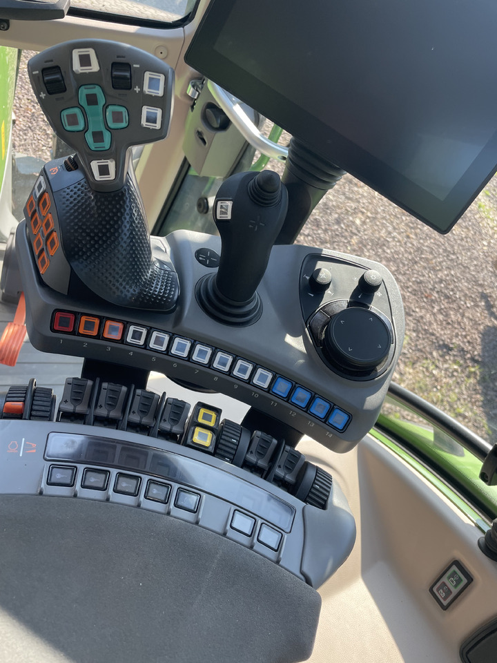 Fendt 728 Vario Gen7 Profi Setting2 - Traktor: slika Fendt 728 Vario Gen7 Profi Setting2 - Traktor Fendt 728 Vario Gen7 Profi Setting2 - Traktor: slika Fendt 728 Vario Gen7 Profi Setting2 - Traktor