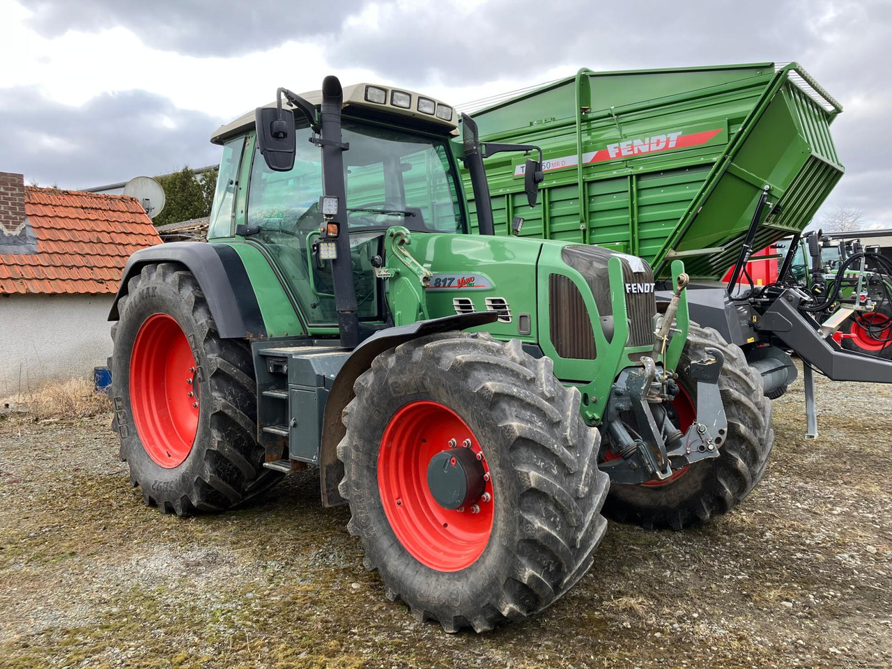 Fendt 817 Vario TMS - Traktor: slika Fendt 817 Vario TMS - Traktor Fendt 817 Vario TMS - Traktor: slika Fendt 817 Vario TMS - Traktor