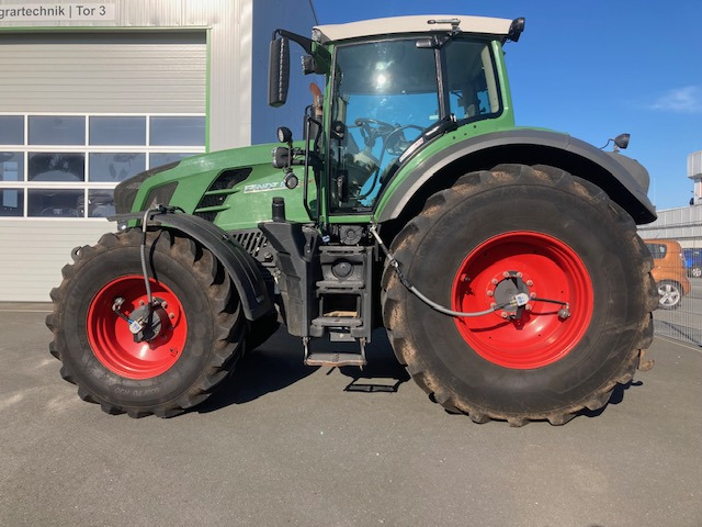 Fendt 826 Vario SCR ProfiPlus - Traktor: slika Fendt 826 Vario SCR ProfiPlus - Traktor Fendt 826 Vario SCR ProfiPlus - Traktor: slika Fendt 826 Vario SCR ProfiPlus - Traktor