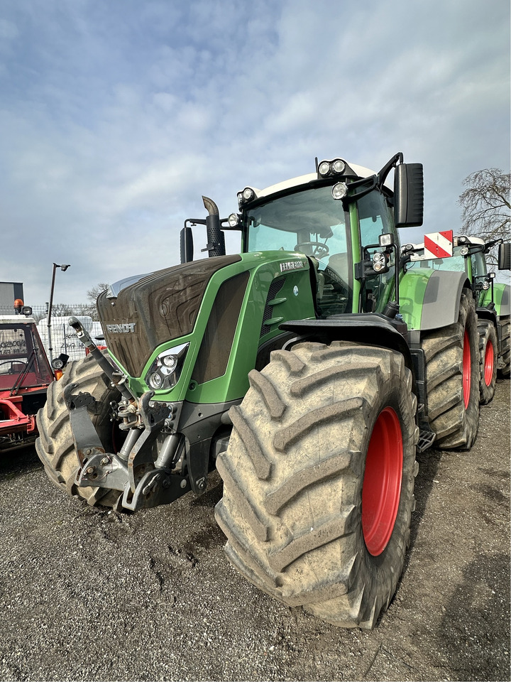 Fendt 828 S4 Profi Plus - Traktor: slika Fendt 828 S4 Profi Plus - Traktor Fendt 828 S4 Profi Plus - Traktor: slika Fendt 828 S4 Profi Plus - Traktor
