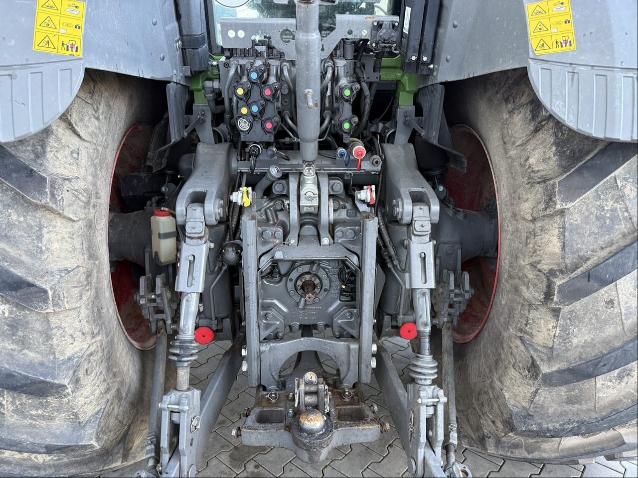 Fendt 828 Vario ProfiPlus Motor NEU - Traktor: slika Fendt 828 Vario ProfiPlus Motor NEU - Traktor Fendt 828 Vario ProfiPlus Motor NEU - Traktor: slika Fendt 828 Vario ProfiPlus Motor NEU - Traktor