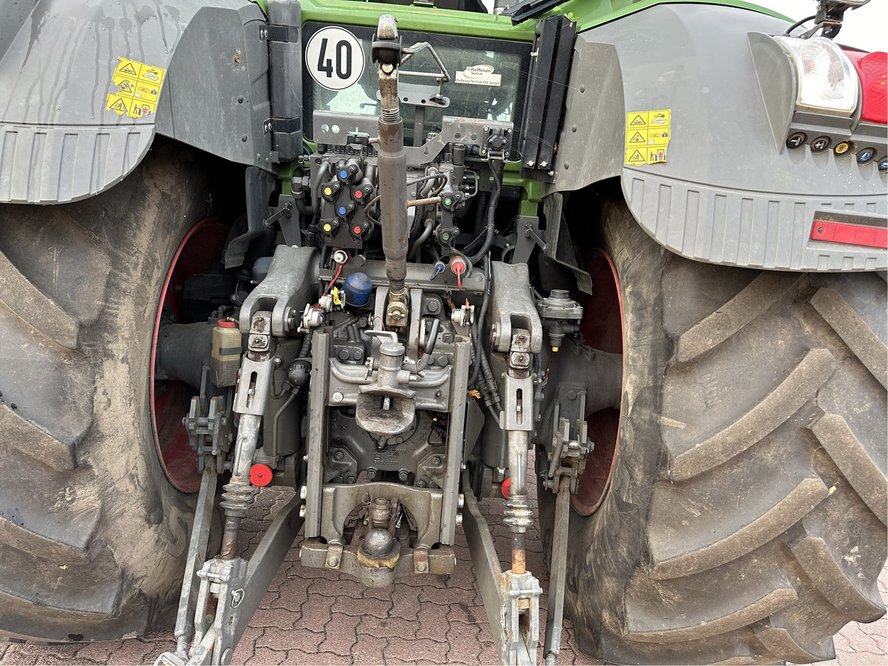 Fendt 828 Vario S4 - Traktor: slika Fendt 828 Vario S4 - Traktor Fendt 828 Vario S4 - Traktor: slika Fendt 828 Vario S4 - Traktor