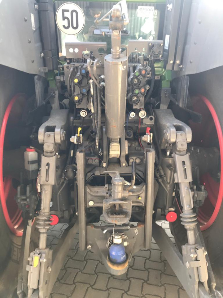 Fendt 828 Vario S4 Profi - Traktor: slika Fendt 828 Vario S4 Profi - Traktor Fendt 828 Vario S4 Profi - Traktor: slika Fendt 828 Vario S4 Profi - Traktor