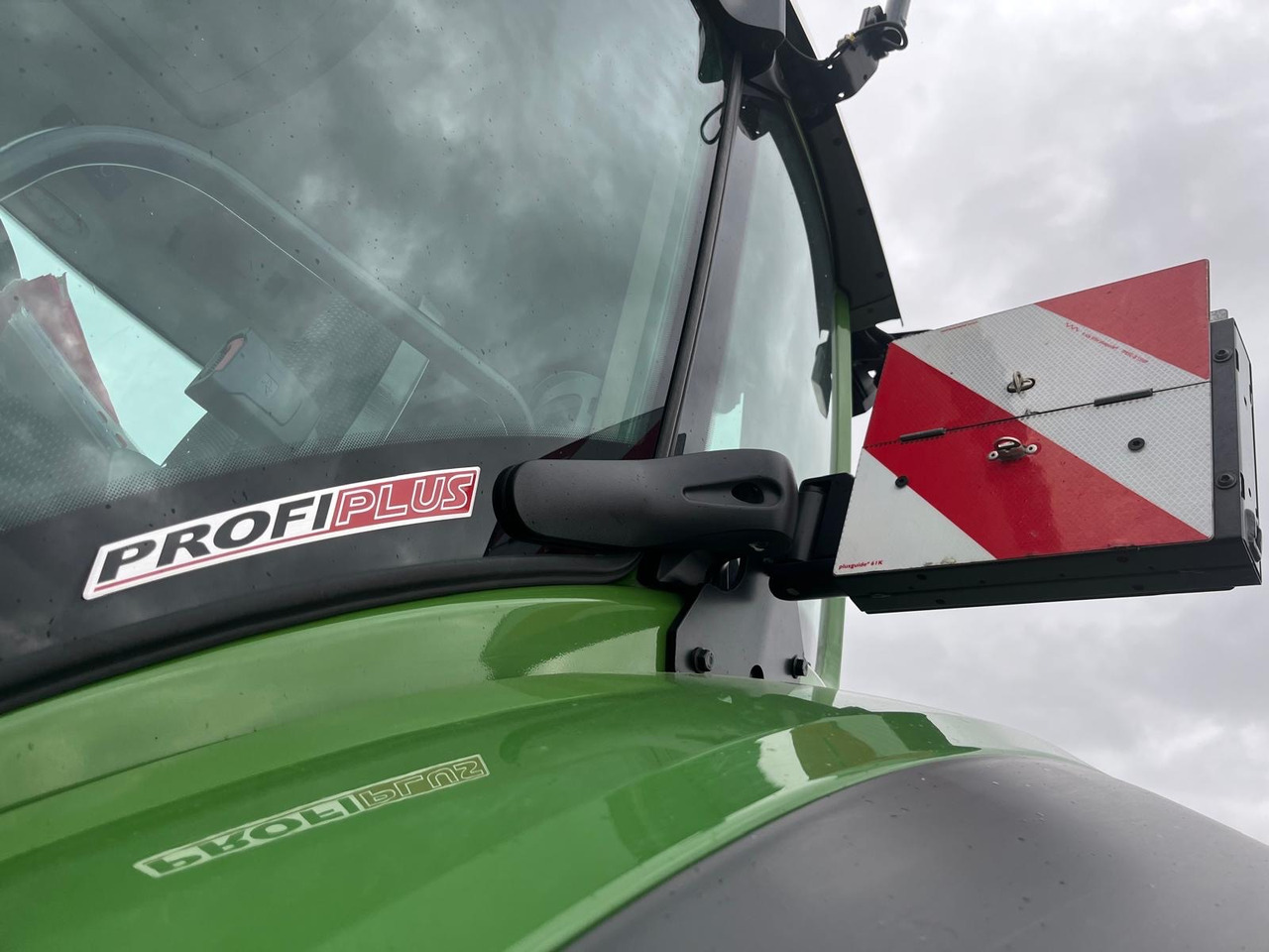 Fendt 828 Vario S4 ProfiPlus Garantie - Traktor: slika Fendt 828 Vario S4 ProfiPlus Garantie - Traktor Fendt 828 Vario S4 ProfiPlus Garantie - Traktor: slika Fendt 828 Vario S4 ProfiPlus Garantie - Traktor