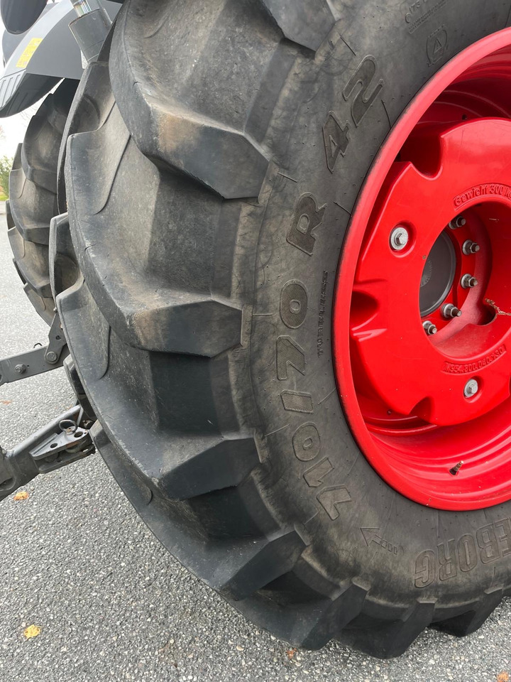 Fendt 828 Vario S4 ProfiPlus Garantie - Traktor: slika Fendt 828 Vario S4 ProfiPlus Garantie - Traktor Fendt 828 Vario S4 ProfiPlus Garantie - Traktor: slika Fendt 828 Vario S4 ProfiPlus Garantie - Traktor