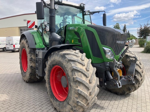 Fendt 828 Vario S4 ProfiPlus - Traktor: slika Fendt 828 Vario S4 ProfiPlus - Traktor Fendt 828 Vario S4 ProfiPlus - Traktor: slika Fendt 828 Vario S4 ProfiPlus - Traktor
