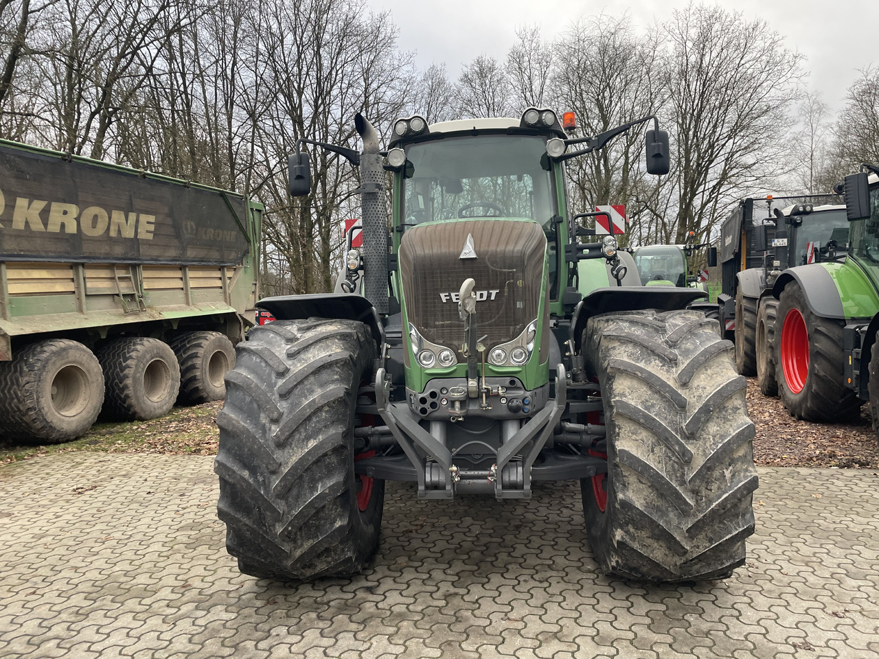 Fendt 927 Vario - Traktor: slika Fendt 927 Vario - Traktor Fendt 927 Vario - Traktor: slika Fendt 927 Vario - Traktor
