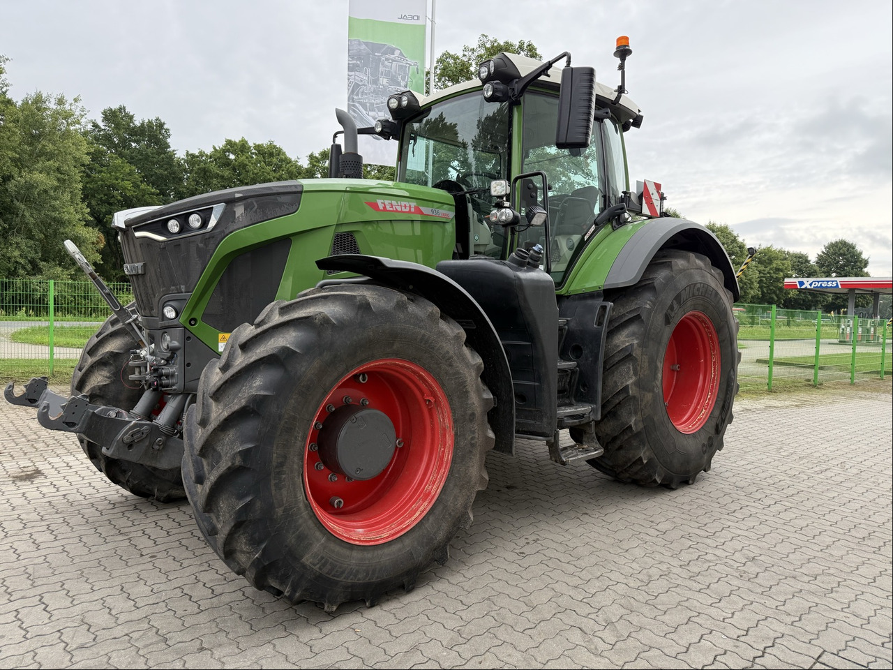 Fendt 936 Vario Gen7 ProfiPlus - Traktor: slika Fendt 936 Vario Gen7 ProfiPlus - Traktor Fendt 936 Vario Gen7 ProfiPlus - Traktor: slika Fendt 936 Vario Gen7 ProfiPlus - Traktor