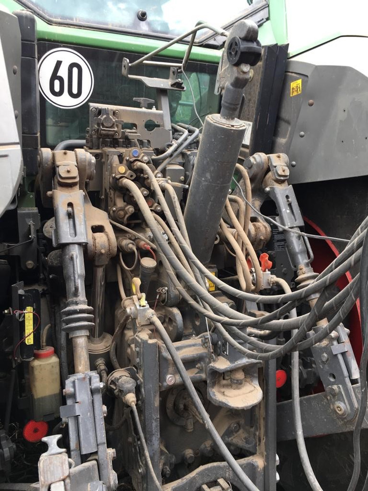 Fendt 936 Vario SCR - Traktor: slika Fendt 936 Vario SCR - Traktor Fendt 936 Vario SCR - Traktor: slika Fendt 936 Vario SCR - Traktor