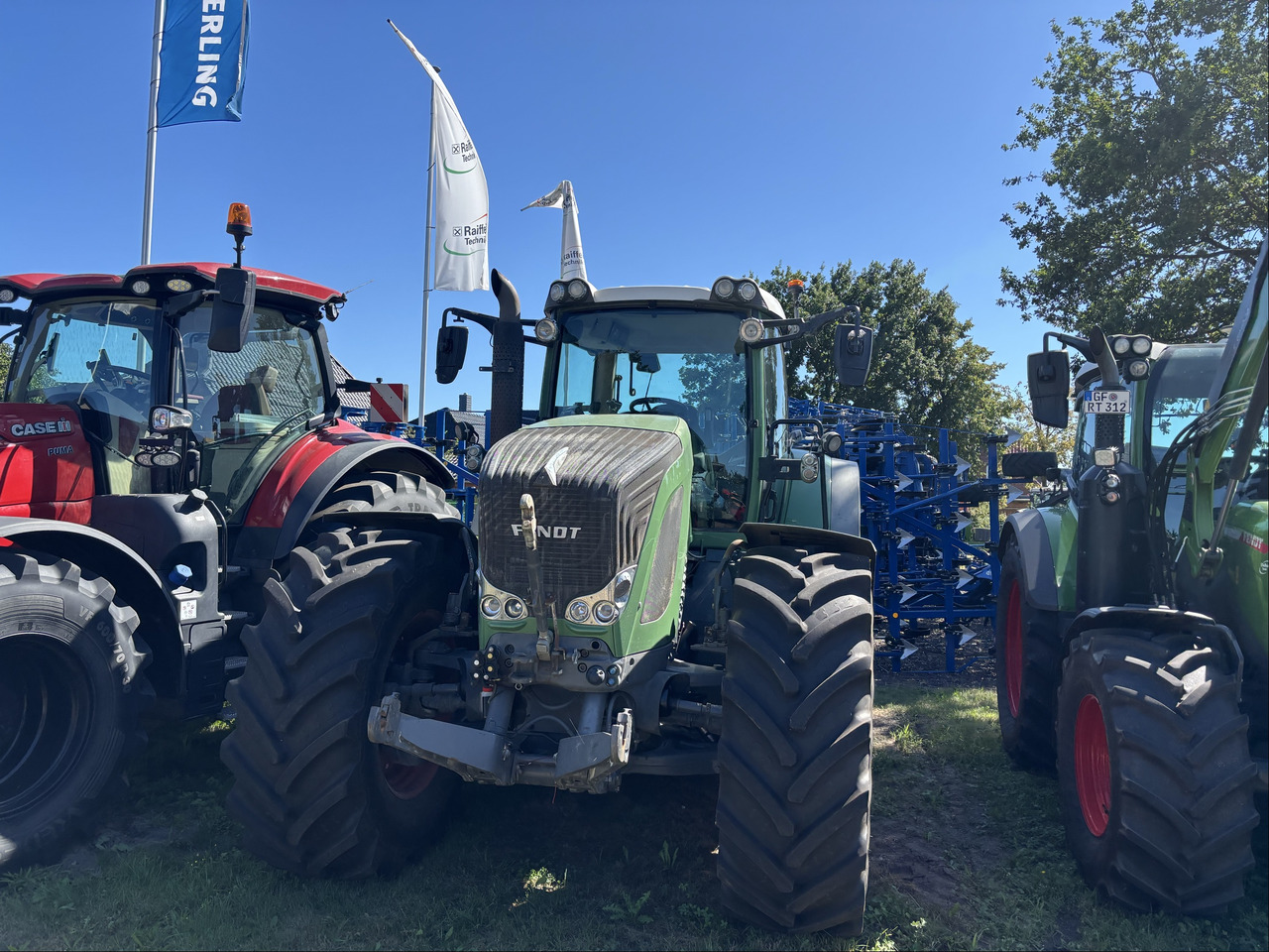 Traktor Fendt 936 mit RüFA: slika Traktor Fendt 936 mit RüFA Traktor Fendt 936 mit RüFA: slika Traktor Fendt 936 mit RüFA