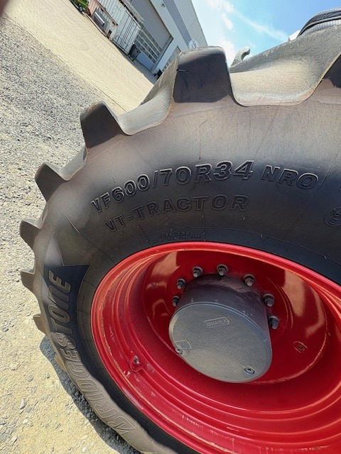 Fendt 942 Vario Gen6 ProfiPlus - Traktor: slika Fendt 942 Vario Gen6 ProfiPlus - Traktor Fendt 942 Vario Gen6 ProfiPlus - Traktor: slika Fendt 942 Vario Gen6 ProfiPlus - Traktor