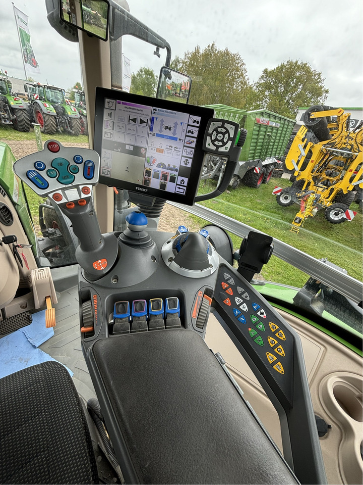 Fendt 942 Vario Gen6 ProfiPlus - Traktor: slika Fendt 942 Vario Gen6 ProfiPlus - Traktor Fendt 942 Vario Gen6 ProfiPlus - Traktor: slika Fendt 942 Vario Gen6 ProfiPlus - Traktor