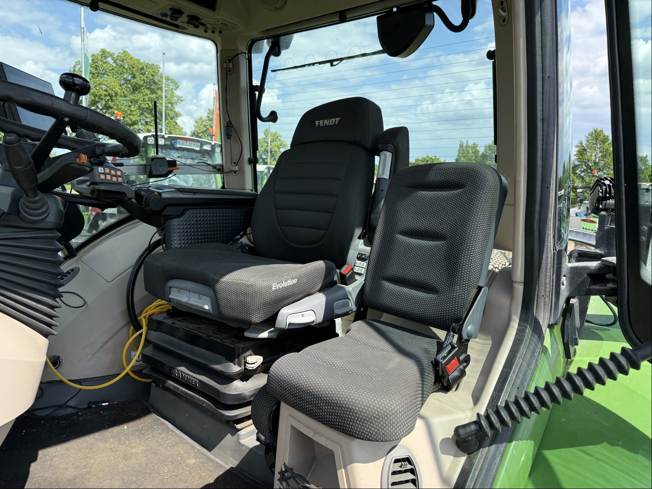 Fendt 942 Vario Gen7 Profi - Traktor: slika Fendt 942 Vario Gen7 Profi - Traktor Fendt 942 Vario Gen7 Profi - Traktor: slika Fendt 942 Vario Gen7 Profi - Traktor