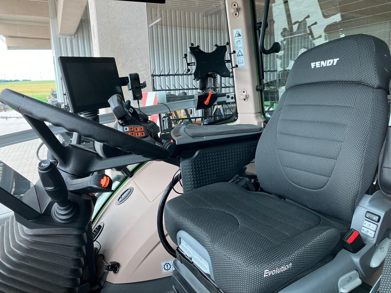 Fendt 942 Vario Gen7 Profi Setting2 - Traktor: slika Fendt 942 Vario Gen7 Profi Setting2 - Traktor Fendt 942 Vario Gen7 Profi Setting2 - Traktor: slika Fendt 942 Vario Gen7 Profi Setting2 - Traktor