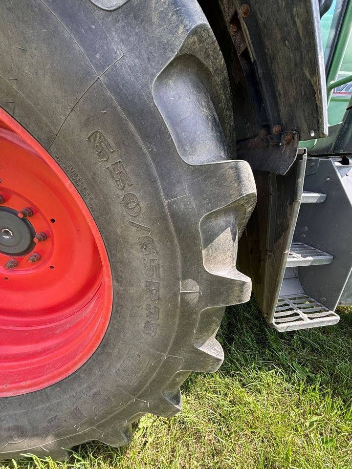 Fendt Favorit 712 Vario - Traktor: slika Fendt Favorit 712 Vario - Traktor Fendt Favorit 712 Vario - Traktor: slika Fendt Favorit 712 Vario - Traktor
