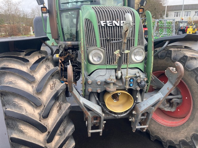 Fendt Favorit 714 Vario - Traktor: slika Fendt Favorit 714 Vario - Traktor Fendt Favorit 714 Vario - Traktor: slika Fendt Favorit 714 Vario - Traktor