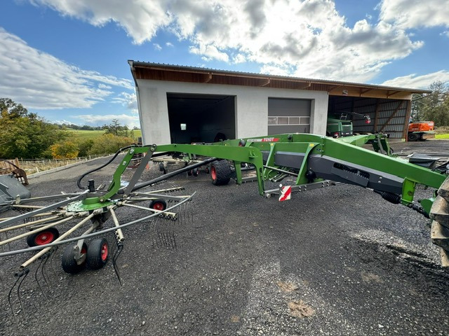 Fendt Former 14055 PRO - Prevrtač sijena/ Grabulje: slika Fendt Former 14055 PRO - Prevrtač sijena/ Grabulje Fendt Former 14055 PRO - Prevrtač sijena/ Grabulje: slika Fendt Former 14055 PRO - Prevrtač sijena/ Grabulje