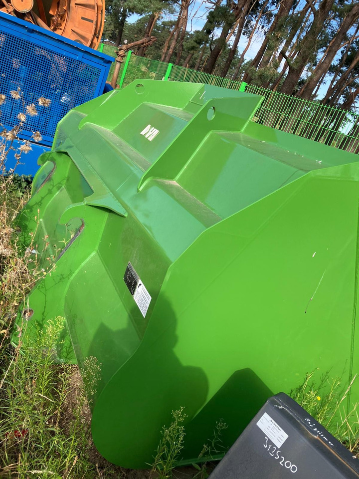 Fendt Leichtgutschaufel 4m³ - Traktor: slika Fendt Leichtgutschaufel 4m³ - Traktor Fendt Leichtgutschaufel 4m³ - Traktor: slika Fendt Leichtgutschaufel 4m³ - Traktor