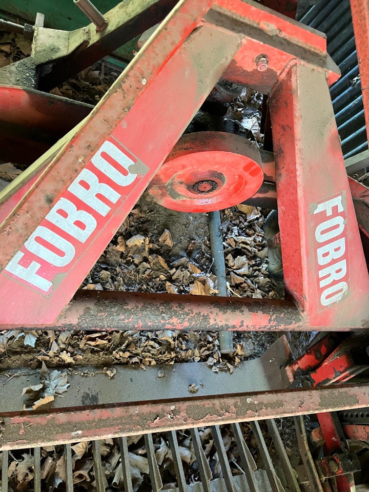 Fobro 1000 - Kombajn za krumpir: slika Fobro 1000 - Kombajn za krumpir Fobro 1000 - Kombajn za krumpir: slika Fobro 1000 - Kombajn za krumpir
