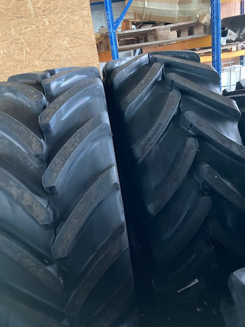 Grasdorf Bridgestone 600/65R38 - Gume i felge: slika Grasdorf Bridgestone 600/65R38 - Gume i felge Grasdorf Bridgestone 600/65R38 - Gume i felge: slika Grasdorf Bridgestone 600/65R38 - Gume i felge