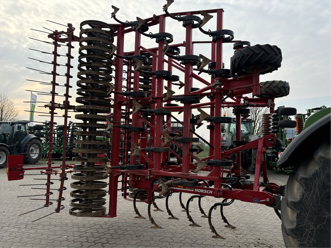 Horsch Finer 7 SL - Kultivator: slika Horsch Finer 7 SL - Kultivator Horsch Finer 7 SL - Kultivator: slika Horsch Finer 7 SL - Kultivator