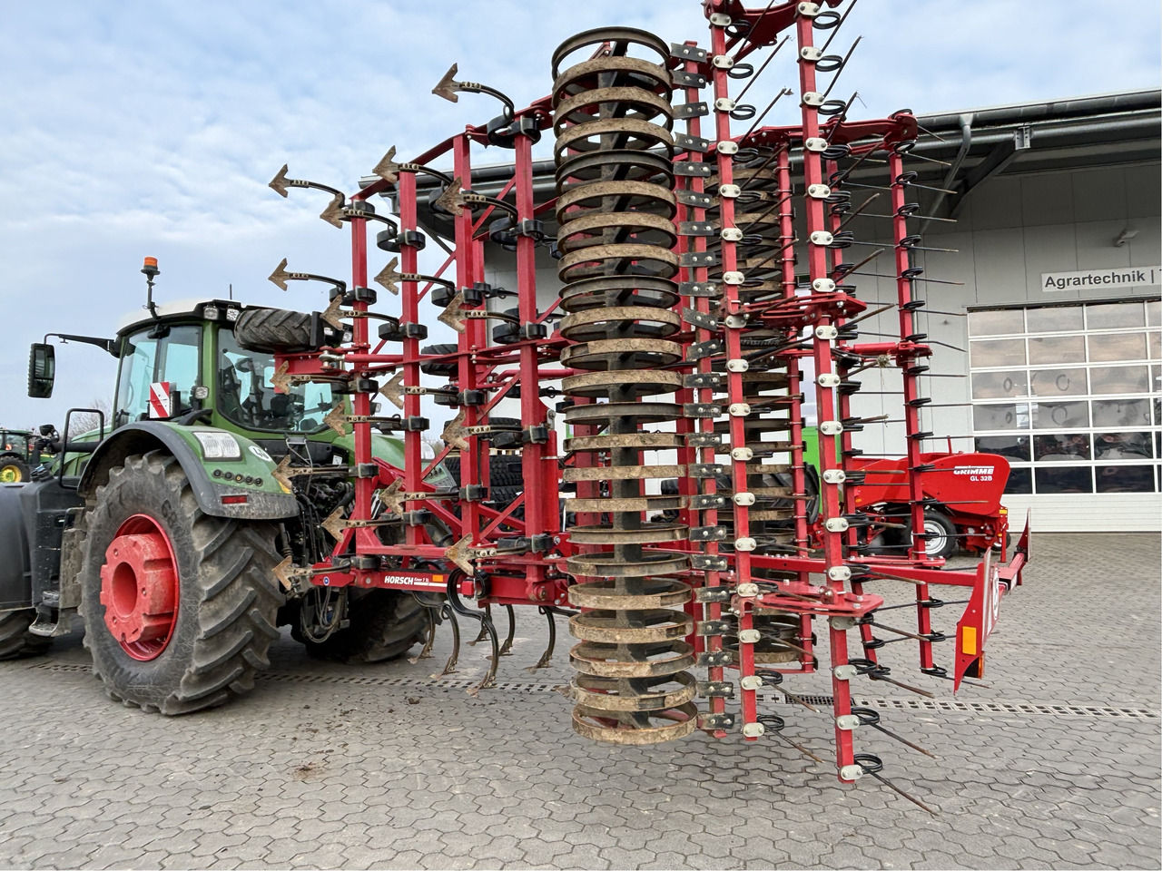 Horsch Finer 7 SL - Kultivator: slika Horsch Finer 7 SL - Kultivator Horsch Finer 7 SL - Kultivator: slika Horsch Finer 7 SL - Kultivator
