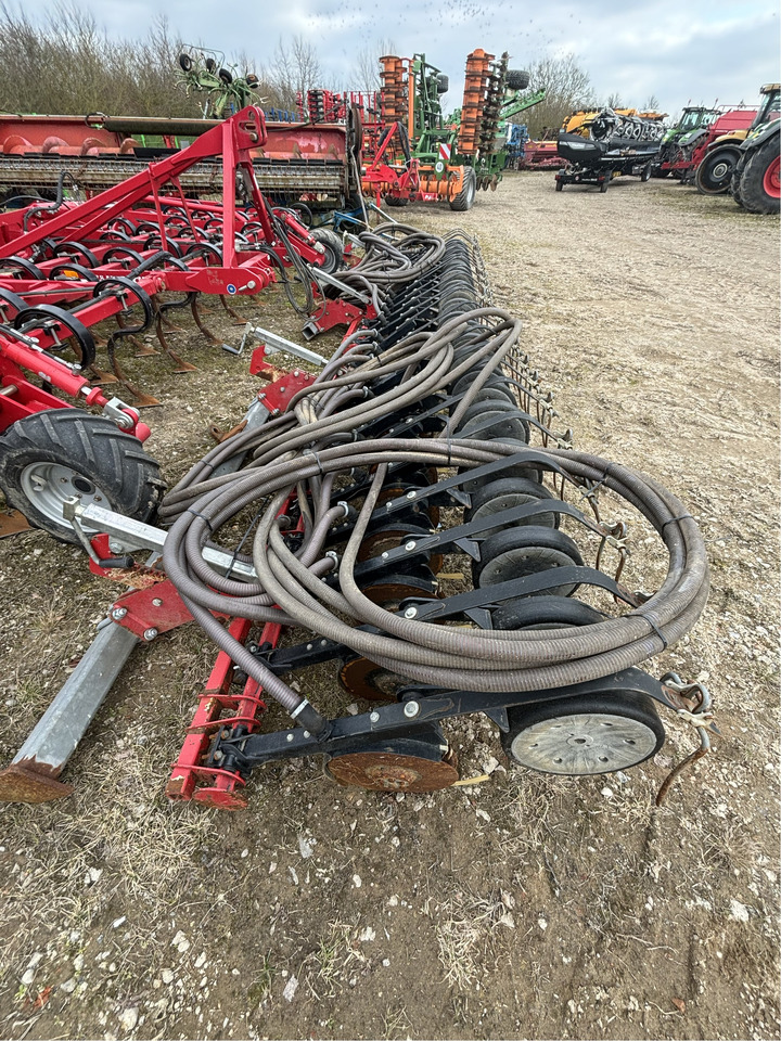 Horsch Tiger 6AS - Kultivator: slika Horsch Tiger 6AS - Kultivator Horsch Tiger 6AS - Kultivator: slika Horsch Tiger 6AS - Kultivator