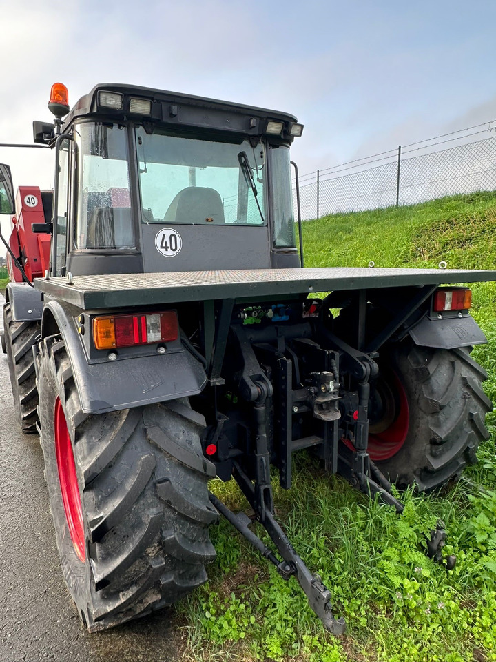 JCB Fastrac - Traktor: slika JCB Fastrac - Traktor JCB Fastrac - Traktor: slika JCB Fastrac - Traktor