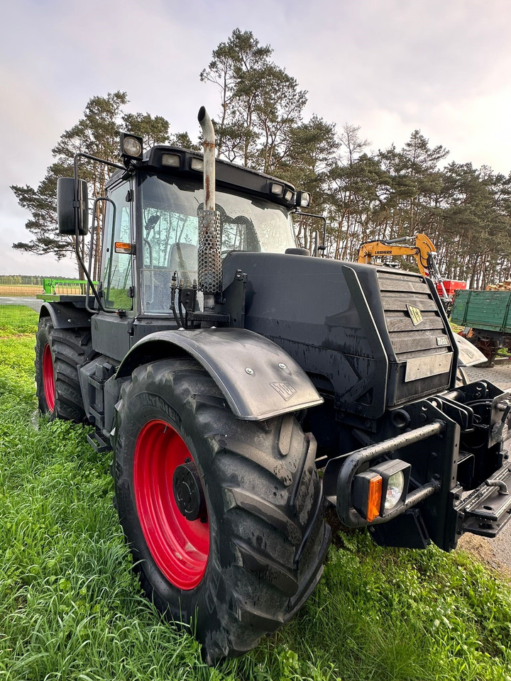 JCB Fastrac - Traktor: slika JCB Fastrac - Traktor JCB Fastrac - Traktor: slika JCB Fastrac - Traktor