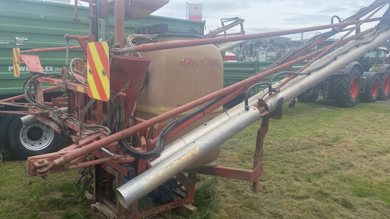 Jacoby Jacoby Eurosuper 1500l 20m - Prskalica za traktor: slika Jacoby Jacoby Eurosuper 1500l 20m - Prskalica za traktor Jacoby Jacoby Eurosuper 1500l 20m - Prskalica za traktor: slika Jacoby Jacoby Eurosuper 1500l 20m - Prskalica za traktor