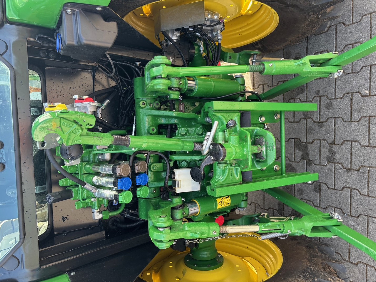 John Deere 5090 M - Traktor: slika John Deere 5090 M - Traktor John Deere 5090 M - Traktor: slika John Deere 5090 M - Traktor
