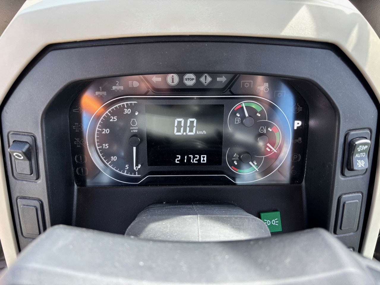 John Deere 5090 M - Traktor: slika John Deere 5090 M - Traktor John Deere 5090 M - Traktor: slika John Deere 5090 M - Traktor