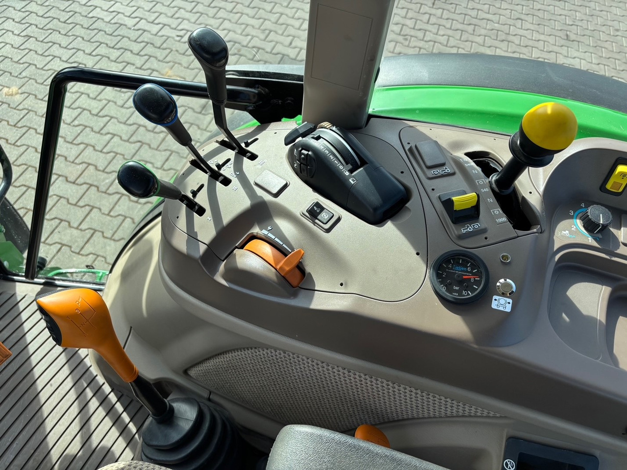 John Deere 5090 M - Traktor: slika John Deere 5090 M - Traktor John Deere 5090 M - Traktor: slika John Deere 5090 M - Traktor