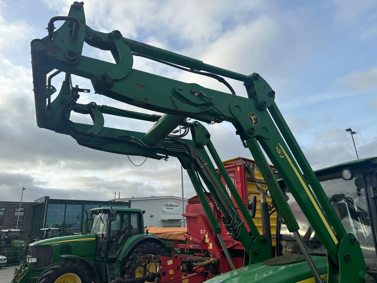 John Deere 5100 R - Traktor: slika John Deere 5100 R - Traktor John Deere 5100 R - Traktor: slika John Deere 5100 R - Traktor