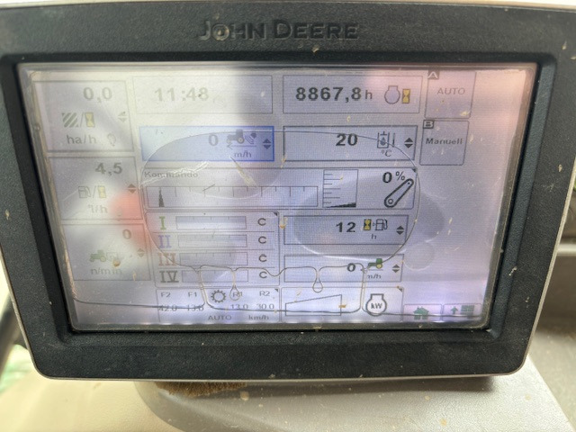 Traktor John Deere 6210 R: slika Traktor John Deere 6210 R