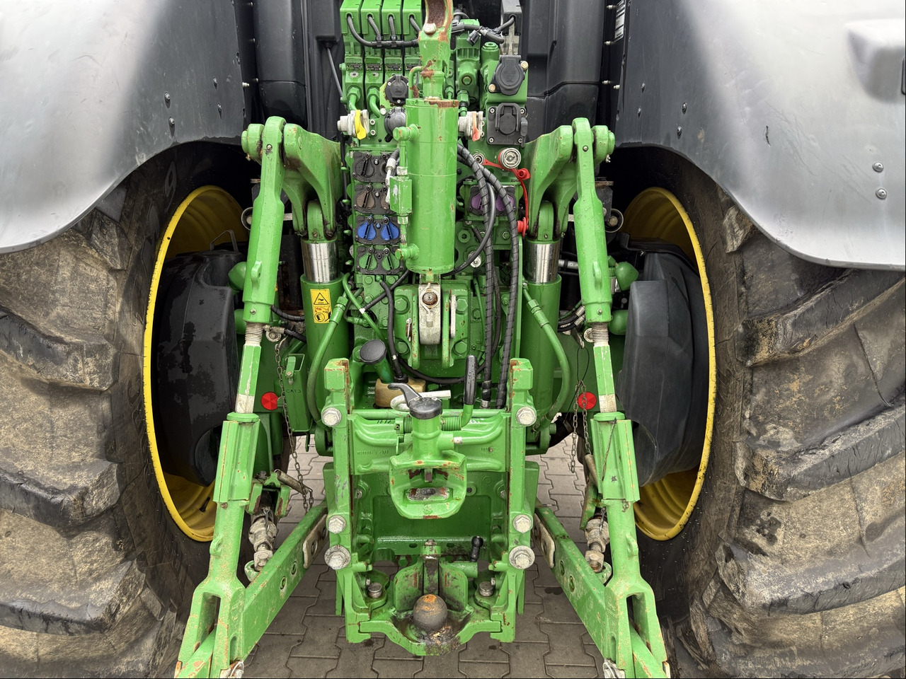 John Deere 6250 R - Traktor: slika John Deere 6250 R - Traktor John Deere 6250 R - Traktor: slika John Deere 6250 R - Traktor