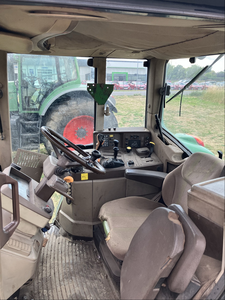 John Deere 6920 Auto Quad - Traktor: slika John Deere 6920 Auto Quad - Traktor John Deere 6920 Auto Quad - Traktor: slika John Deere 6920 Auto Quad - Traktor