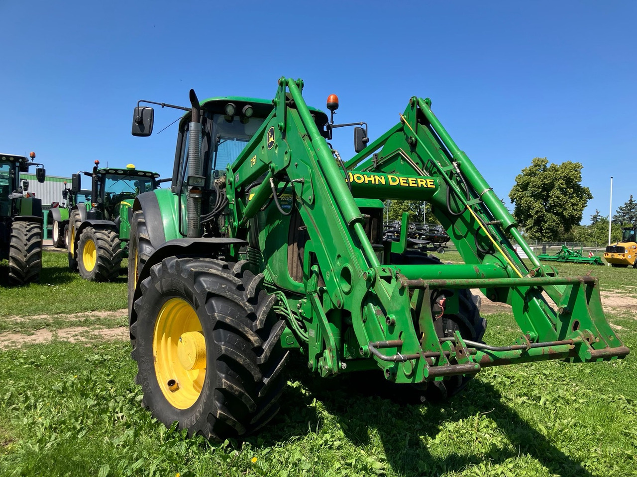 John Deere 6920S AutoPower - Traktor: slika John Deere 6920S AutoPower - Traktor John Deere 6920S AutoPower - Traktor: slika John Deere 6920S AutoPower - Traktor