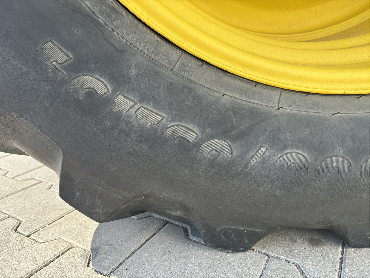 John Deere 7290 R - Traktor: slika John Deere 7290 R - Traktor John Deere 7290 R - Traktor: slika John Deere 7290 R - Traktor