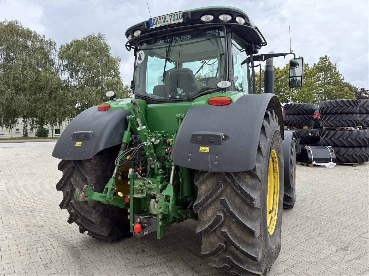 John Deere 7310R E23 - Traktor: slika John Deere 7310R E23 - Traktor John Deere 7310R E23 - Traktor: slika John Deere 7310R E23 - Traktor