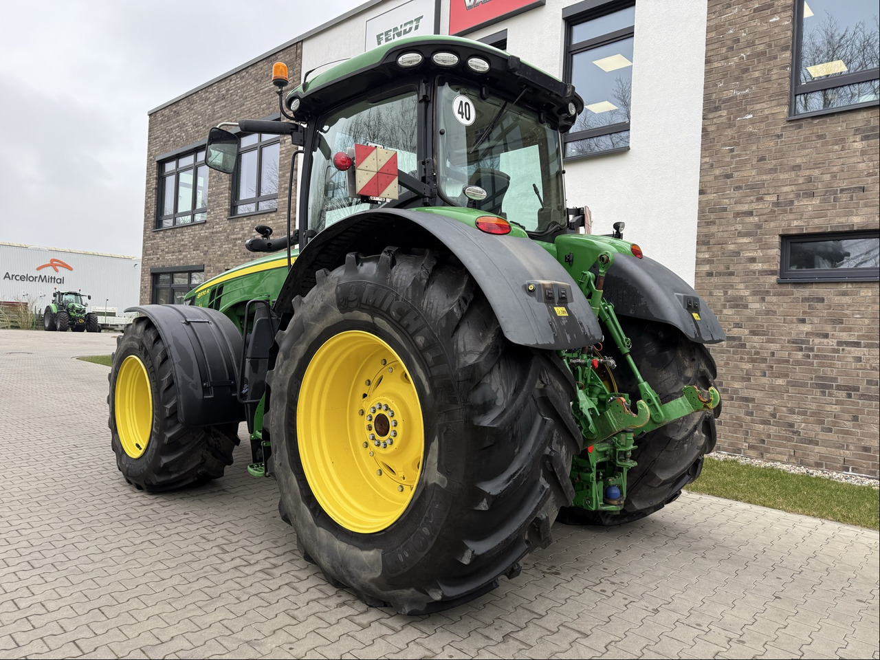 John Deere 8370 R - Traktor: slika John Deere 8370 R - Traktor John Deere 8370 R - Traktor: slika John Deere 8370 R - Traktor