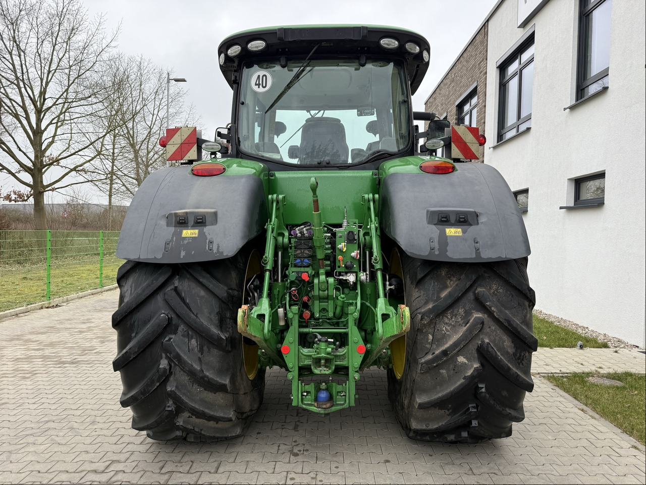 John Deere 8370 R - Traktor: slika John Deere 8370 R - Traktor John Deere 8370 R - Traktor: slika John Deere 8370 R - Traktor