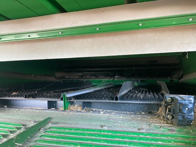 John Deere T660 Hilmaster - Kombajn za žetvu: slika John Deere T660 Hilmaster - Kombajn za žetvu John Deere T660 Hilmaster - Kombajn za žetvu: slika John Deere T660 Hilmaster - Kombajn za žetvu