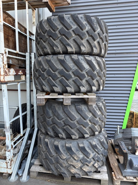 Krampe 560/60R22.5 FL 630 - Guma: slika Krampe 560/60R22.5 FL 630 - Guma Krampe 560/60R22.5 FL 630 - Guma: slika Krampe 560/60R22.5 FL 630 - Guma