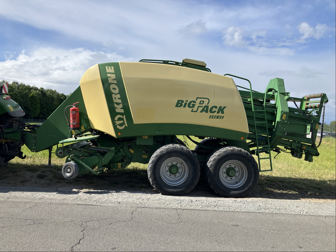 Krone Big Pack 890 XC - Kvadratna balirka: slika Krone Big Pack 890 XC - Kvadratna balirka Krone Big Pack 890 XC - Kvadratna balirka: slika Krone Big Pack 890 XC - Kvadratna balirka