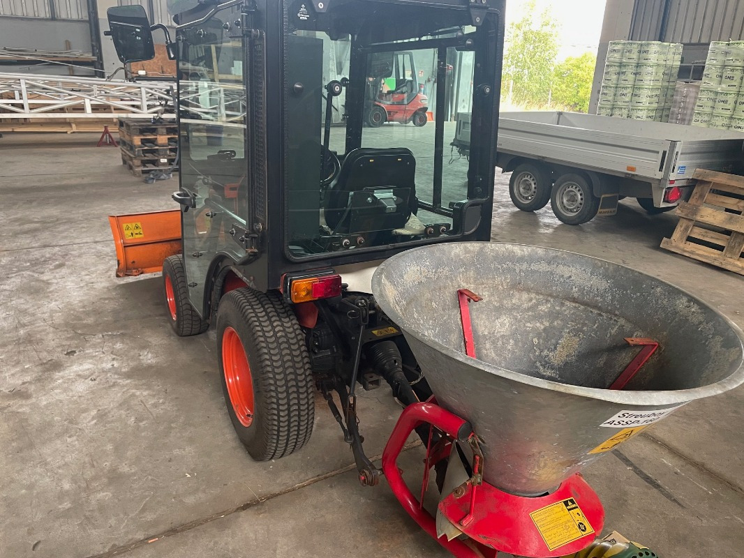 Kubota B 1620 D - Općinski traktor: slika Kubota B 1620 D - Općinski traktor Kubota B 1620 D - Općinski traktor: slika Kubota B 1620 D - Općinski traktor
