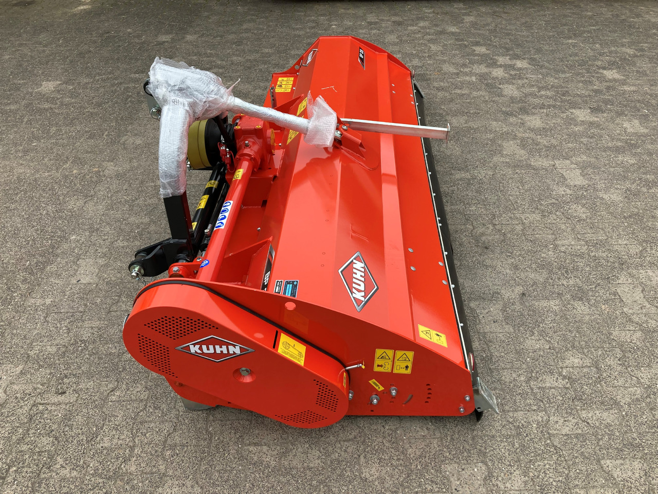 Kuhn BP 28 Mulcher - Malčer sa čekićima: slika Kuhn BP 28 Mulcher - Malčer sa čekićima Kuhn BP 28 Mulcher - Malčer sa čekićima: slika Kuhn BP 28 Mulcher - Malčer sa čekićima